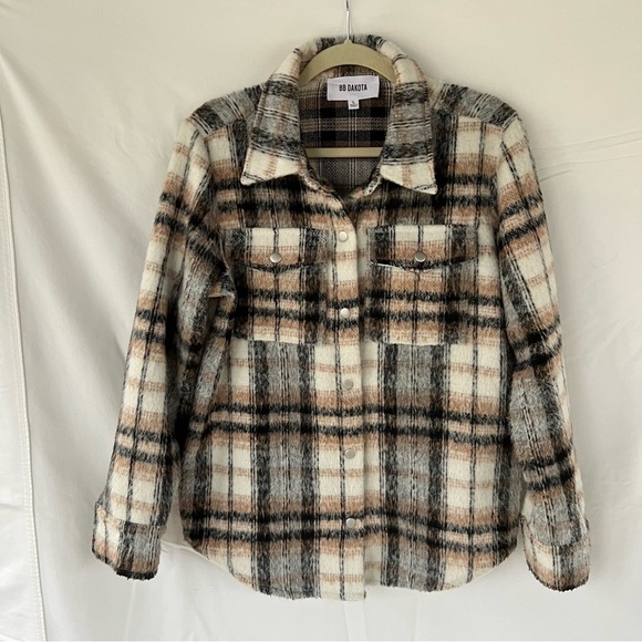 BB Dakota by Steve Madden Women’s Spread Collar Courtside Plaid Shacket Sz Large - Picture 6 of 6
